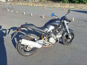 ② DUCATI MONSTER 600