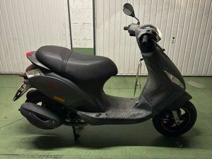 ZIP 4T IL ROULE NICKEL JUSTE DES PETITES RAYURE SUR LE COTÉ