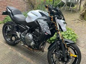 KAWASAKI Z650 PERFORMANCE PACK AKRAPOVIC — MOTOREN | KAWASAKI — MARKTPLAATS