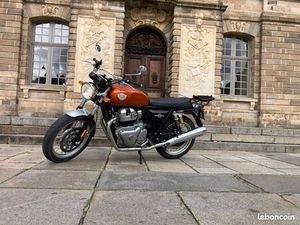 ROYAL ENFIELD INTERCEPTOR 650 A2