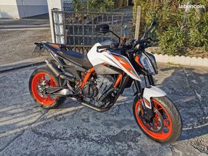 KTM 890 DUKE R