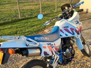 SUZUKI 650 DRS