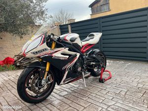 TRIUMPH DAYTONA 675 R PETITE CHUTE