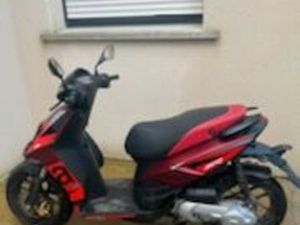 SCOOTER APROLUA SR MOTARD
