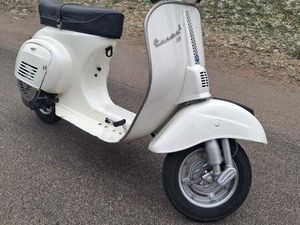 VESPA V50 SPECIAL