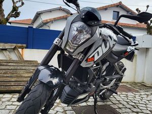MOTO KTM DUKE 125