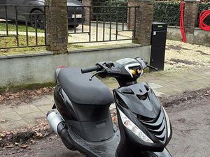 ② PIAGGIO ZIP 2 TAKT