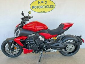 2024 DUCATI DIAVEL V4