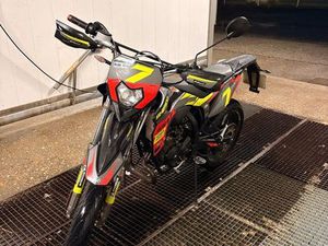 ◊ SHERCO 50 CC – 2023 – TRÈS BON ÉTAT ◊