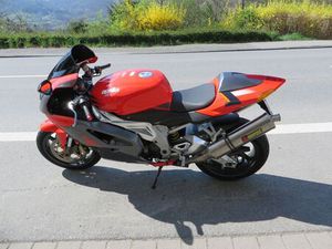 APRILIA RSV 1000 RR