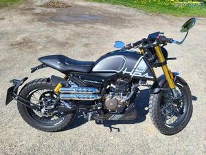 F.B MONDIAL HPS 125I HIPSTER