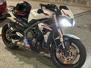 STREET TRIPLE 660S (CARTA A2 DESLIMITADA) ODIVELAS