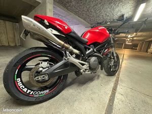 DUCATI MONSTER