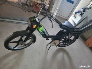 PEUGEOT 103 VOGUE PEINTURE PERSONNALISÉE