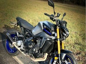YAMAHA MT09-SP