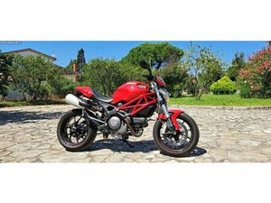 DUCATI MONSTER 796 ABS