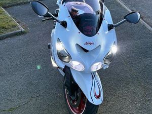 ZZR 1400 A VENDRE DANS L’ÉTAT PROBLÈME MOTEUR