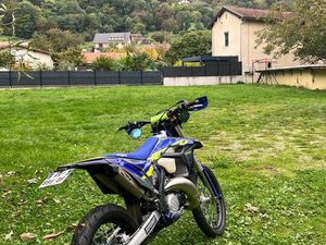 125 SE ENDURO