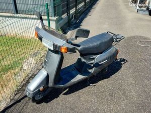 SCOOTER PEUGEOT SC VINTAGE ANNÉES 80 90 RÉVISÉ À NÉGOCIER