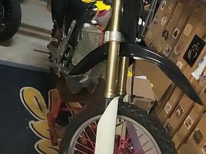 LOT DE 2 MOTOS, 450 RZM ET 125 RS APRILIA