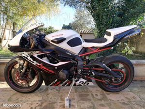 TRIUMPH DAYTONA 675 PISTE