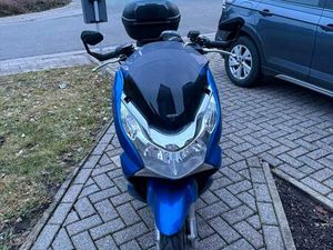 ② HONDA PCX 125 CC