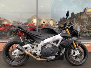 APRILIA TUONO V4 1100 RR - ONE OWNER - 2 YEAR WARRANTY - LOWERED RIDE HEIGHT