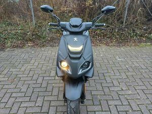 PEUGEOT SPEEDFIGHT 4 SPORT EDITION BLACK 45 KMH ROLLER