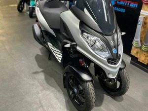 MP3 300 SPORT HPE E5 SILBER