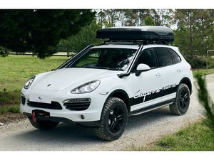 PORSCHE CAYENNE S 2013 PORSCHE CAYENNE S DIESEL V8