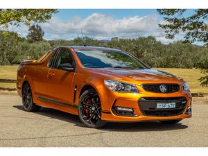 2017 HOLDEN COMMODORE (VFII) SS-V REDLINE - WALKINSHAW 407 - 11,775 KM