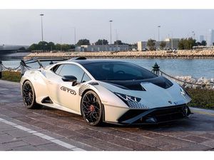 2022 LAMBORGHINI HURACÁN STO