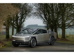 2024 CYBERTRUCK CYBERBEAST LIMITED EDITION “FOUNDATION SERIES” SANS RÉSERVE