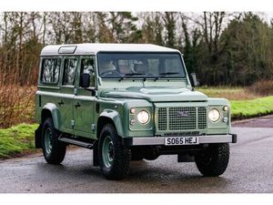 2015 LAND ROVER DEFENDER 110 HERITAGE - 2,844 MILES