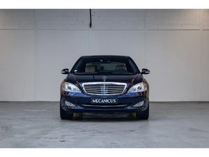MERCEDES-BENZ CLASSE S600 V12 *PEINTURE EXCLUSIVE SUR-MESURE*