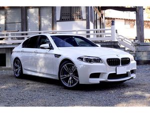 BMW SERIE 5 M5 2013 BMW (F10) M5
