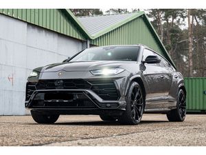 2022 LAMBORGHINI URUS