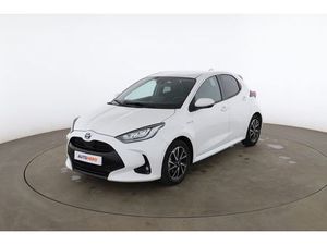 TOYOTA YARIS 1.5 HYBRID DESIGN
