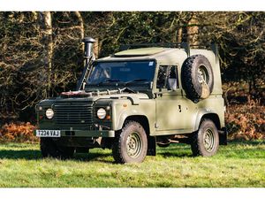 1999 LAND ROVER 90 'WINTER WATER WOLF'