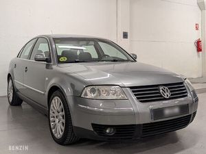 BENZIN - VOLKSWAGEN PASSAT V6 4 MOTION - 2003