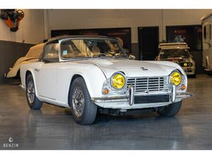 BENZIN - TRIUMPH TR4 - 1965