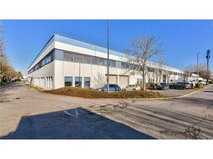 Location local d'activités AULNAY SOUS BOIS 3 776 m²