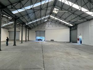 Location local d'activités EPINAY SUR SEINE 688 m²