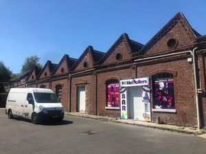 à louer Fonds de commerce 879 m² – 2 500 € |Cambrai
