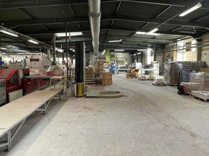 Entrepôt de 2500m²