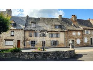 Vente maison 8 pièces 250 m² à Saint-Mamet-la-Salvetat (15220)  40 500 €