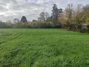 Vente terrain 2000 m² à Chaumont-en-Vexin (60240)  60 000 €