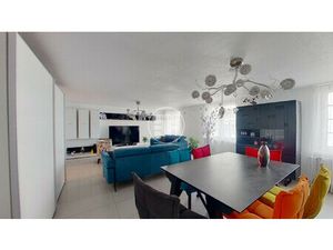 Deux appartements et un local commercial