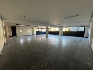 Location local d'activités HERBLAY 1 504 m²