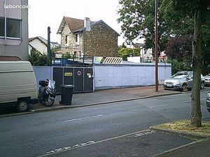 Local (terrain) commercial d'activité 304 m2